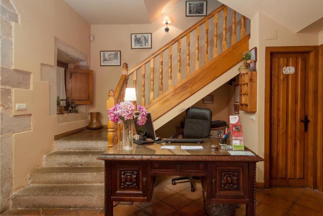 Casona De La Salceda Guest House Treceño Екстериор снимка