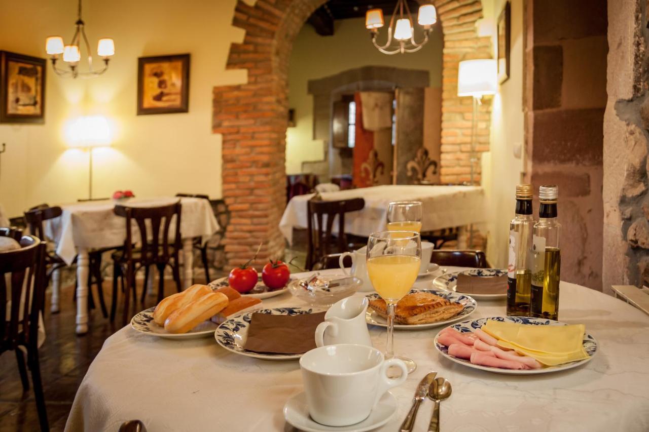 Casona De La Salceda Guest House Treceño Екстериор снимка