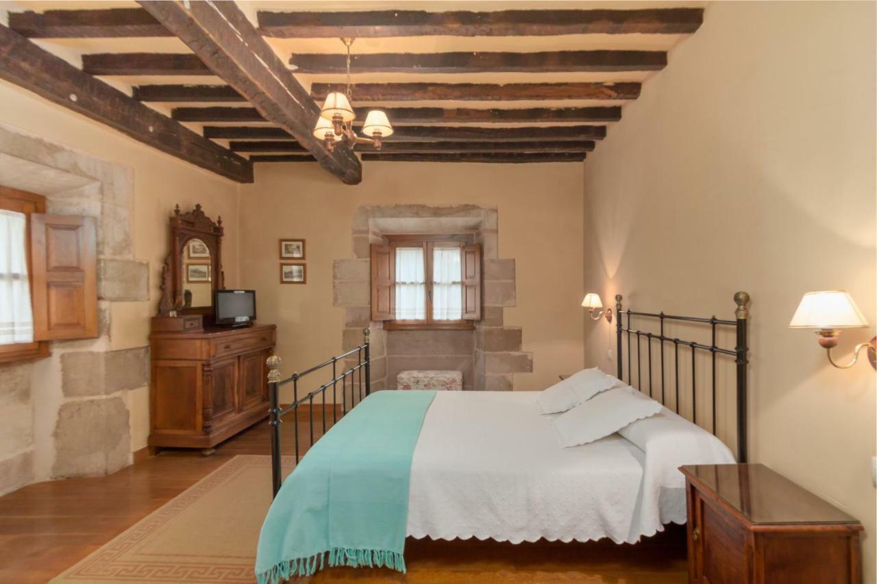 Casona De La Salceda Guest House Treceño Екстериор снимка